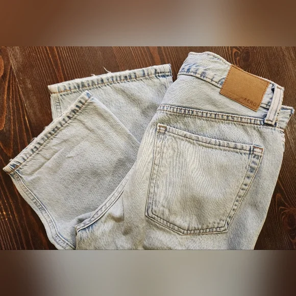 Aeropostale High-Rise Baggy Jean LIGHT Wash Size 4 NWOT - Picture 12 of 12